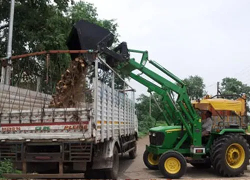 Tractor Mounted Biomass Briquette Loaders
