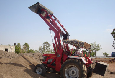 Telescopic Biomass Loader